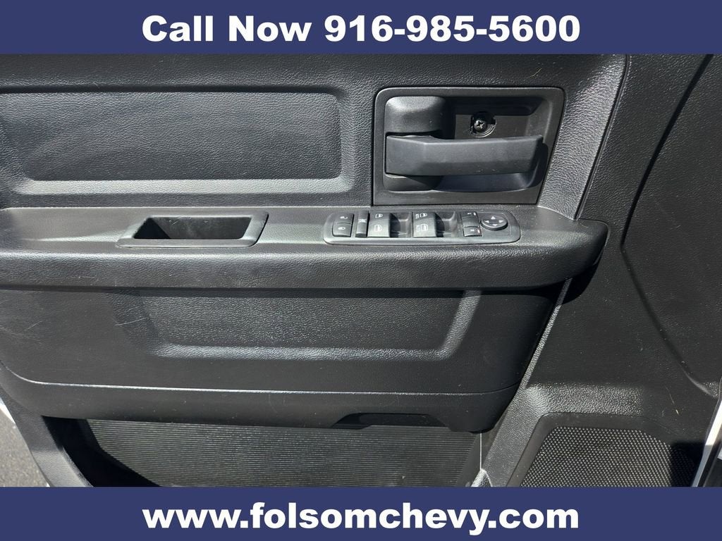 2019 RAM 1500 Classic Tradesman Crew Cab 4x4 5'7" Box