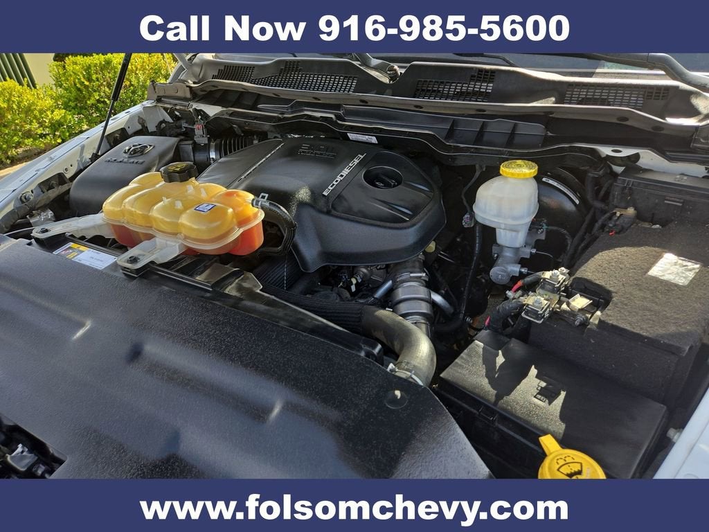 2019 RAM 1500 Classic Tradesman Crew Cab 4x4 5'7" Box