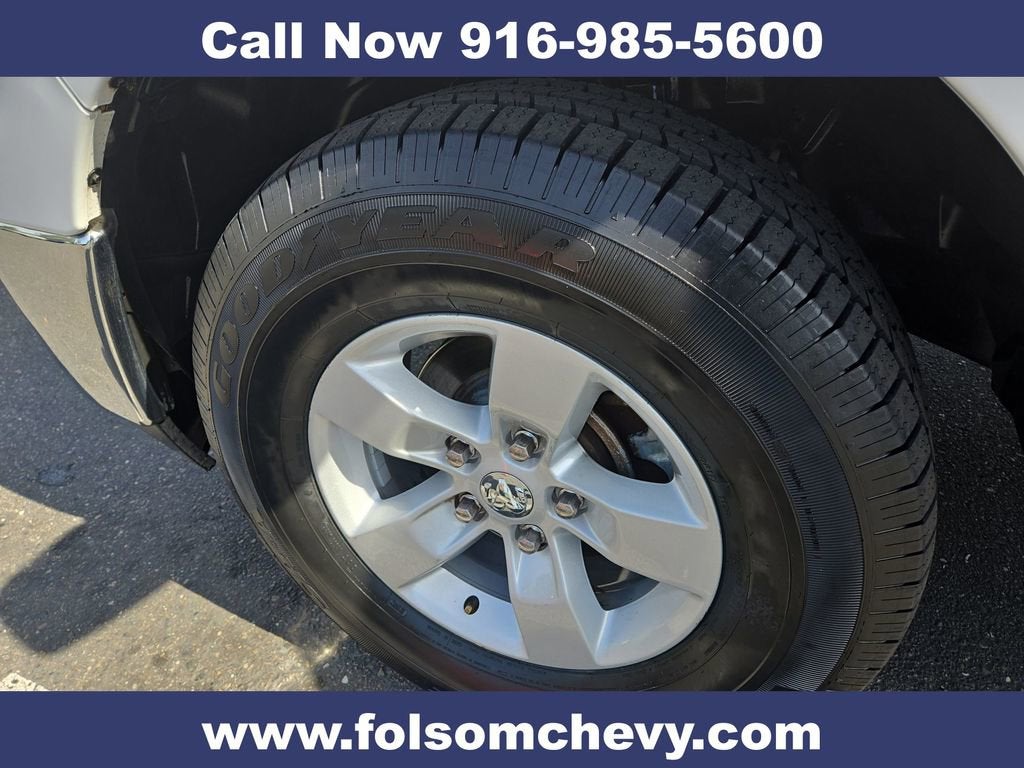 2019 RAM 1500 Classic Tradesman Crew Cab 4x4 5'7" Box