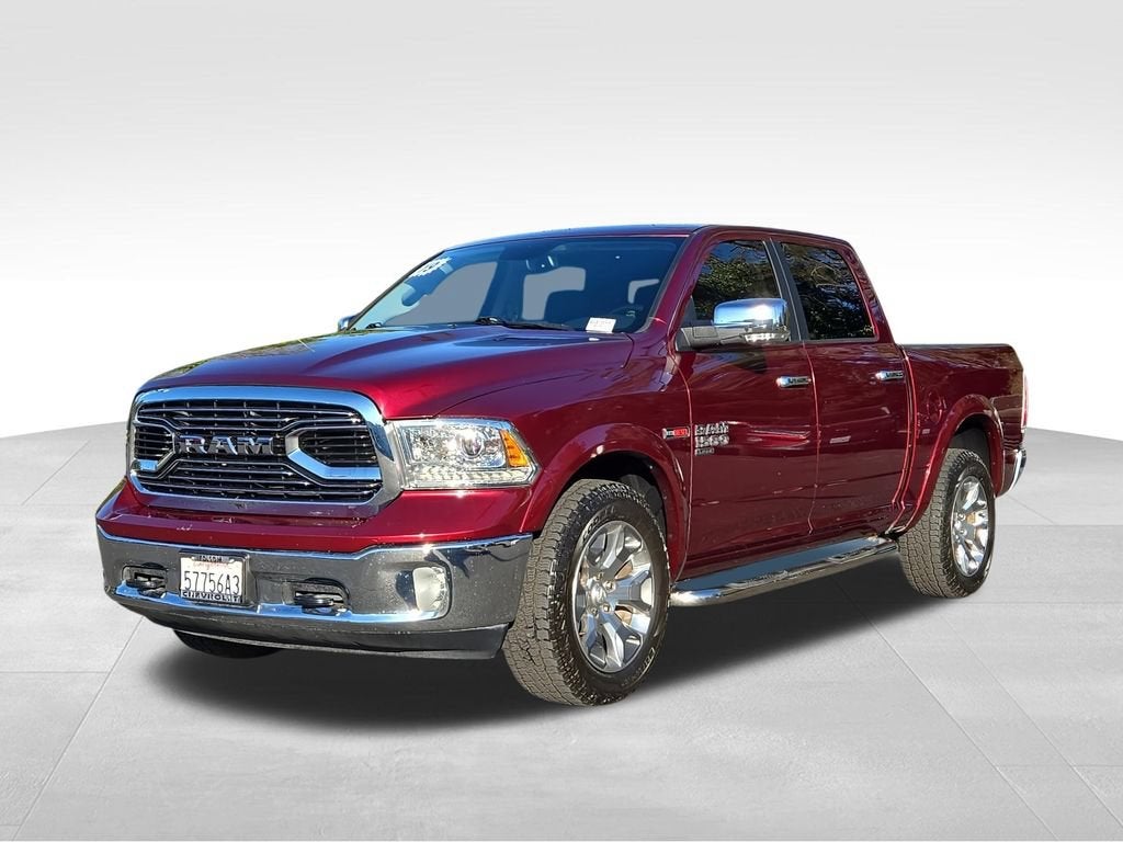 2019 RAM 1500 Classic Laramie Crew Cab 4x4 5'7" Box