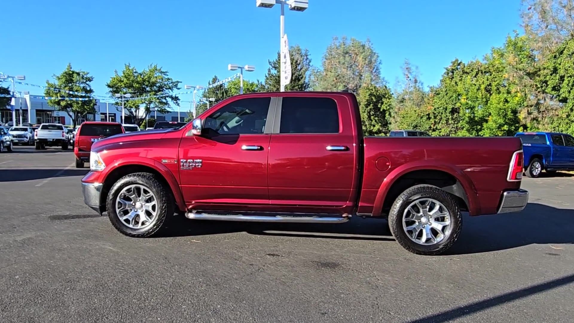 2019 RAM 1500 Classic Laramie Crew Cab 4x4 5'7" Box