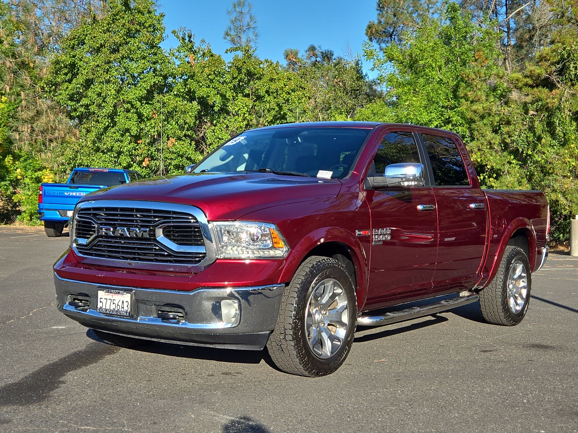 2019 RAM 1500 Classic Laramie Crew Cab 4x4 5'7" Box