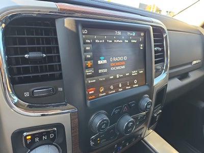 2019 RAM 1500 Classic Laramie Crew Cab 4x4 5'7" Box