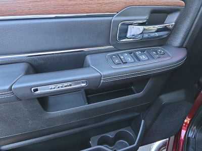 2019 RAM 1500 Classic Laramie Crew Cab 4x4 5'7" Box