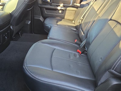 2019 RAM 1500 Classic Laramie Crew Cab 4x4 5'7" Box