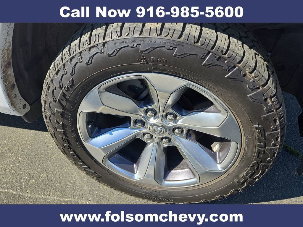 2019 RAM 1500 Laramie Crew Cab 4x4 5'7" Box