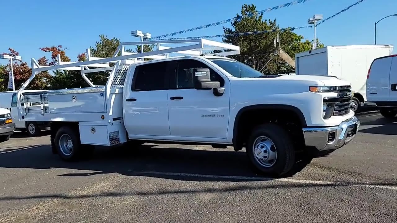 2025 Chevrolet Silverado 3500 HD Chassis Cab Work Truck