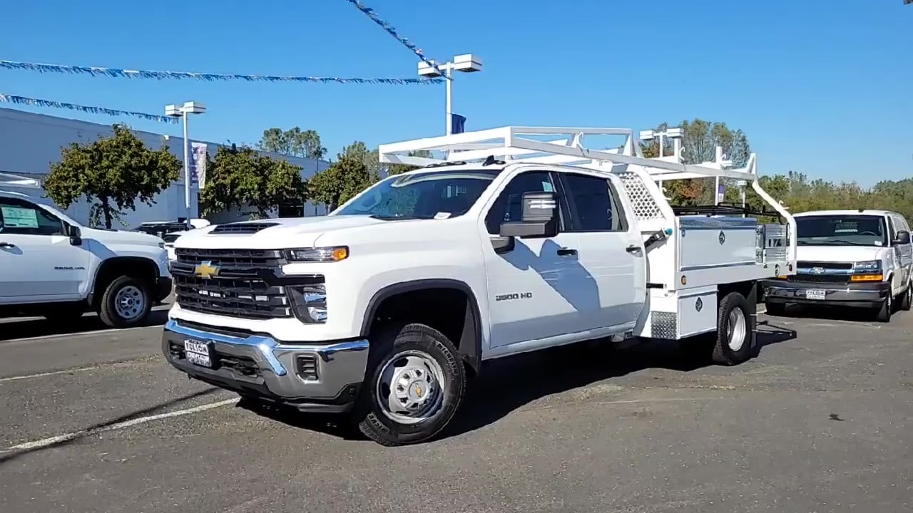 2025 Chevrolet Silverado 3500 HD Chassis Cab Work Truck