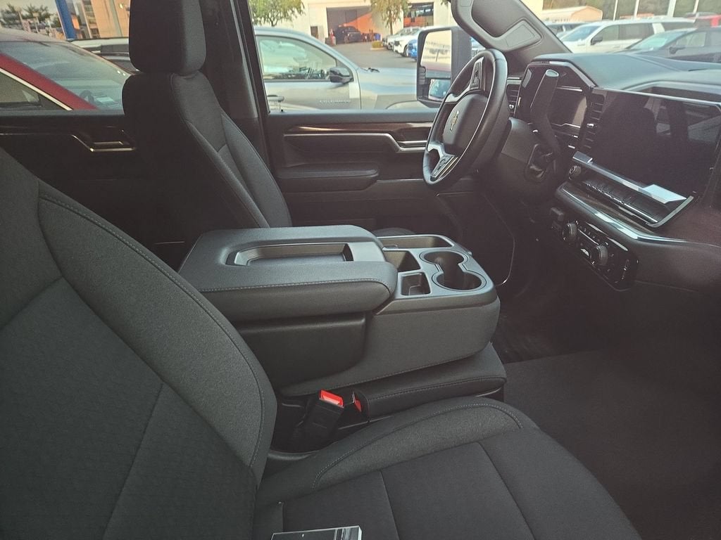 2024 Chevrolet Silverado 3500 HD Chassis Cab LT
