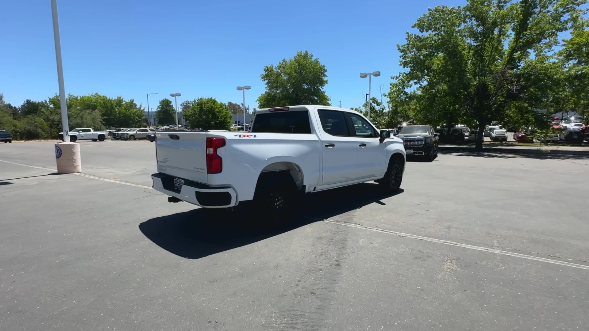 2024 Chevrolet Silverado 1500 Custom