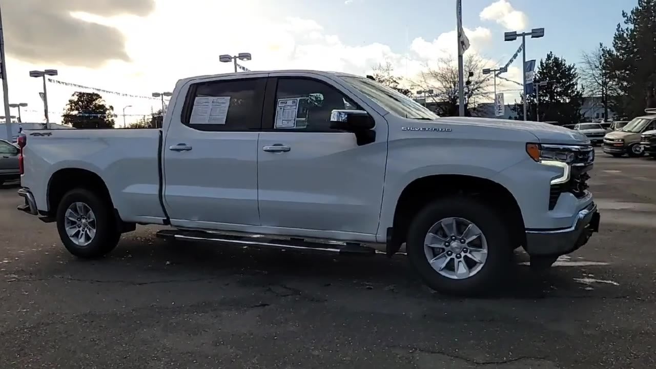 2025 Chevrolet Silverado 1500 LT