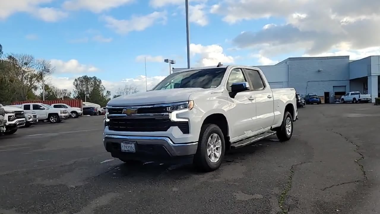 2025 Chevrolet Silverado 1500 LT