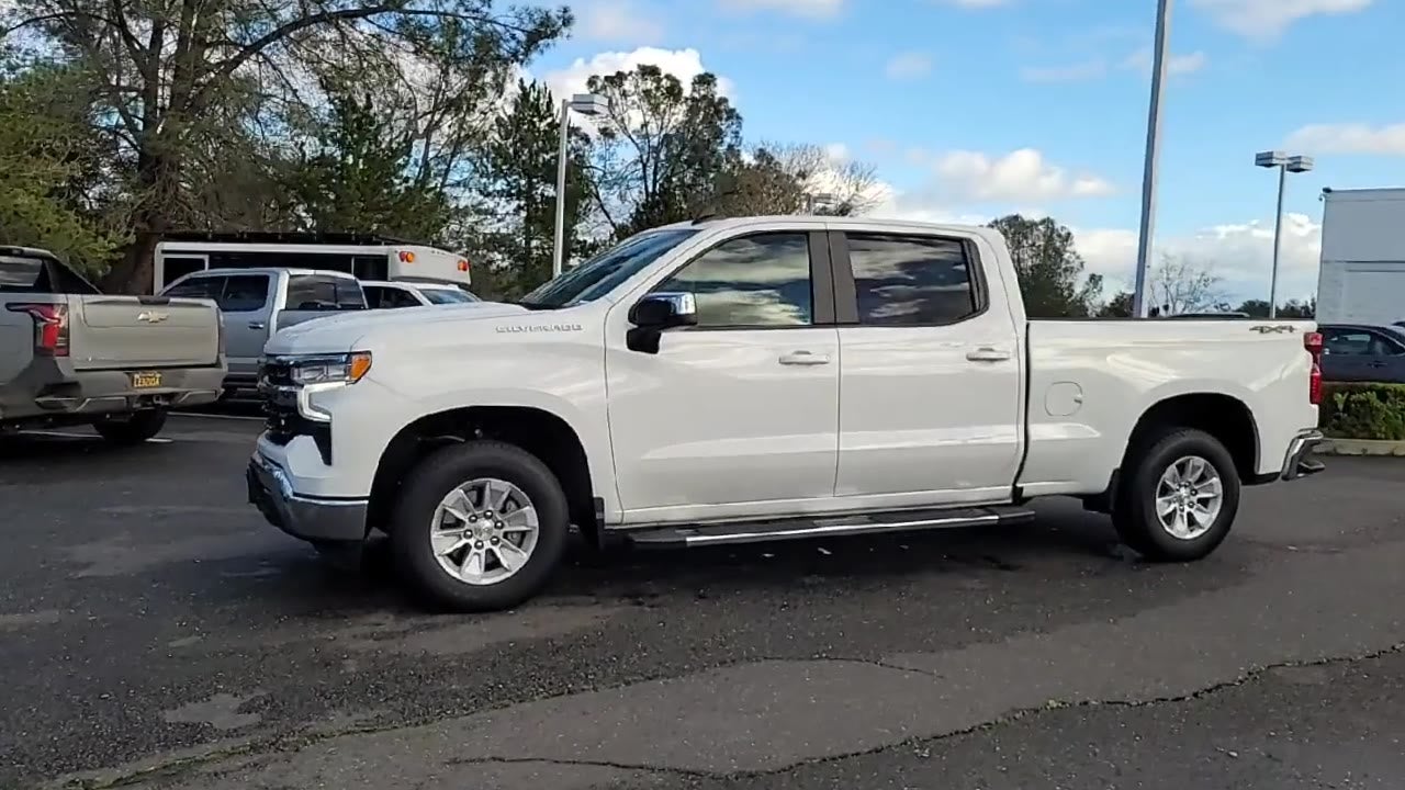2025 Chevrolet Silverado 1500 LT