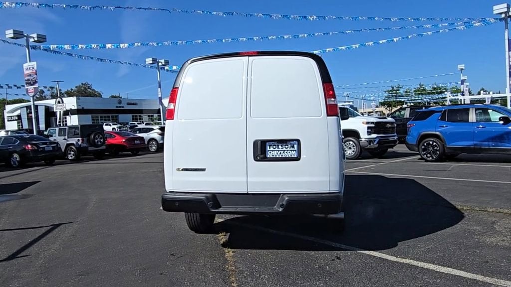 2026 Chevrolet Express Cargo WT