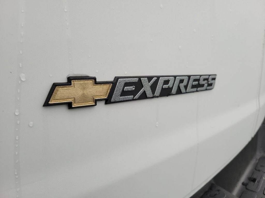 2025 Chevrolet Express Cargo 2500 WT