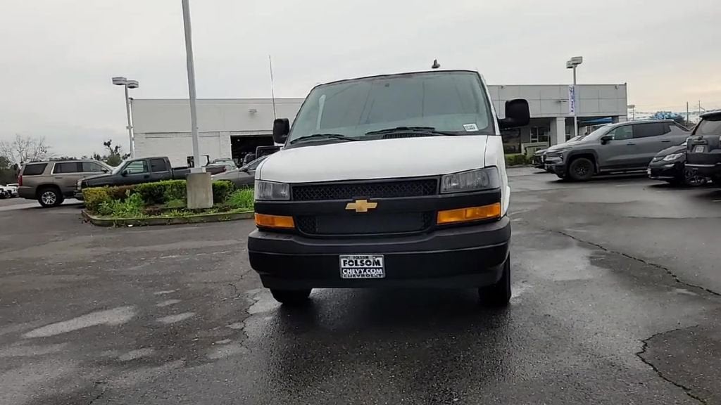 2025 Chevrolet Express Cargo 2500 WT