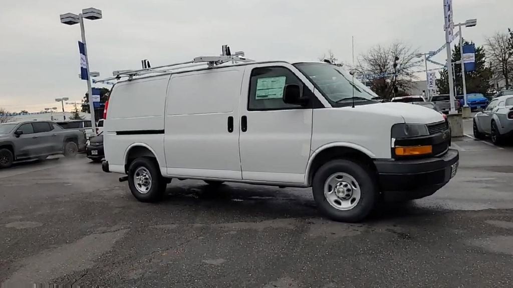2025 Chevrolet Express Cargo 2500 WT