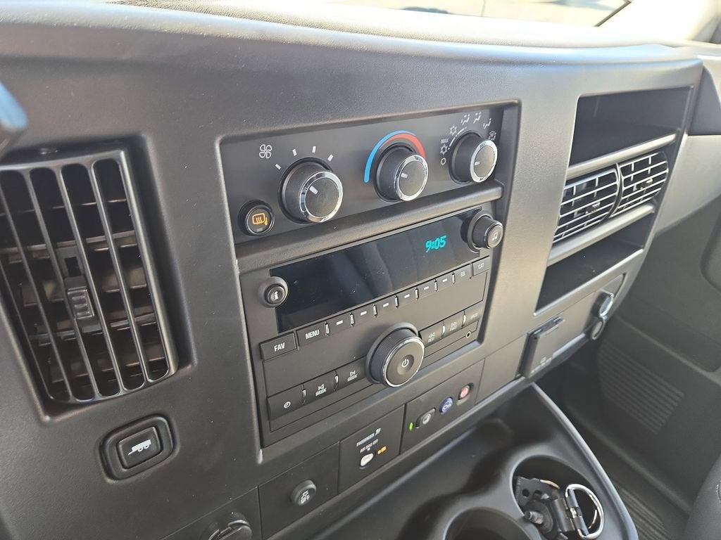 2026 Chevrolet Express Cargo 1WT