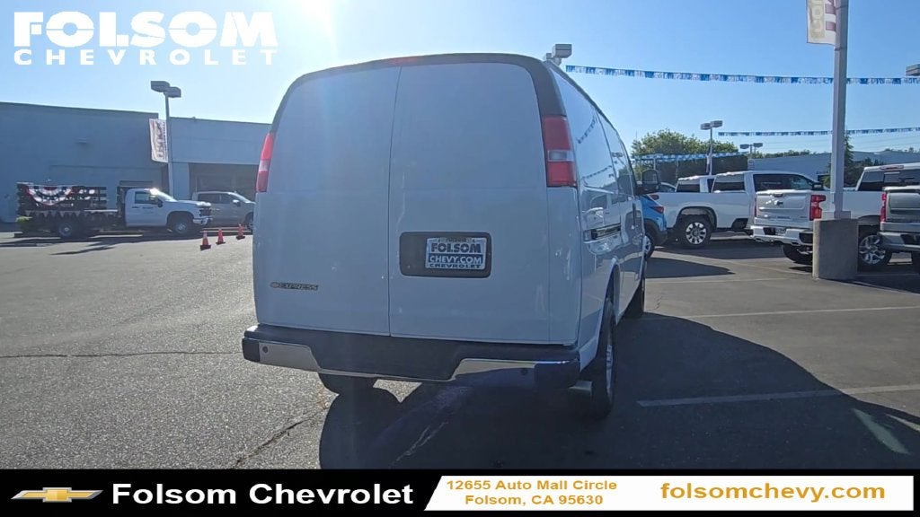 2026 Chevrolet Express Cargo WT