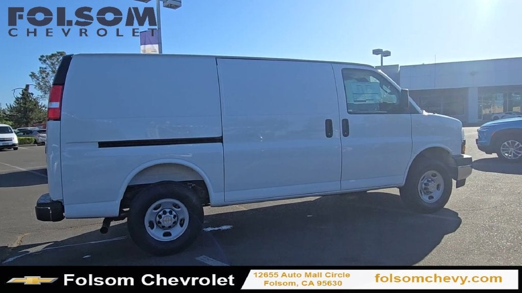 2026 Chevrolet Express Cargo WT