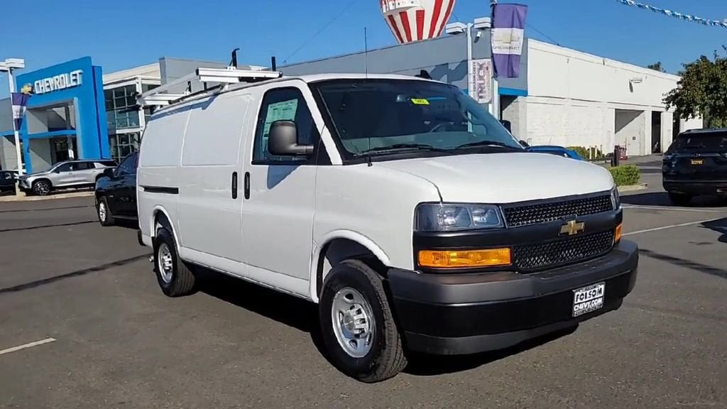 2025 Chevrolet Express Cargo 2500 WT