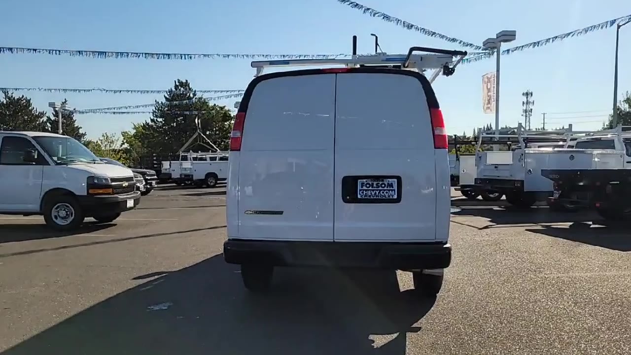 2025 Chevrolet Express Cargo 2500 WT