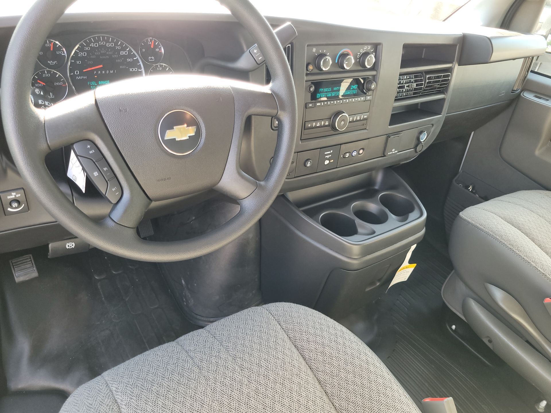 2025 Chevrolet Express Cargo 2500 WT