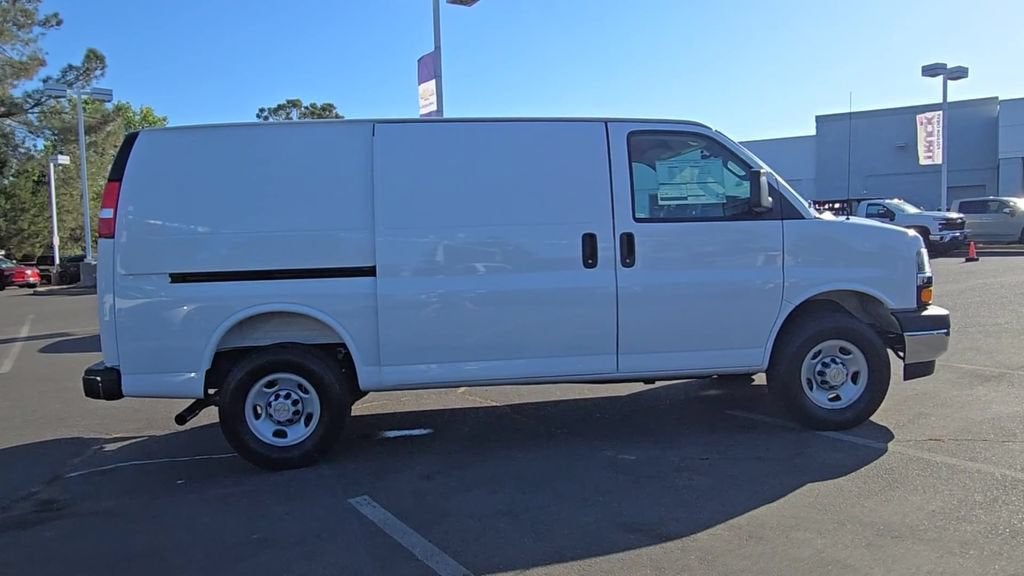 2026 Chevrolet Express Cargo WT