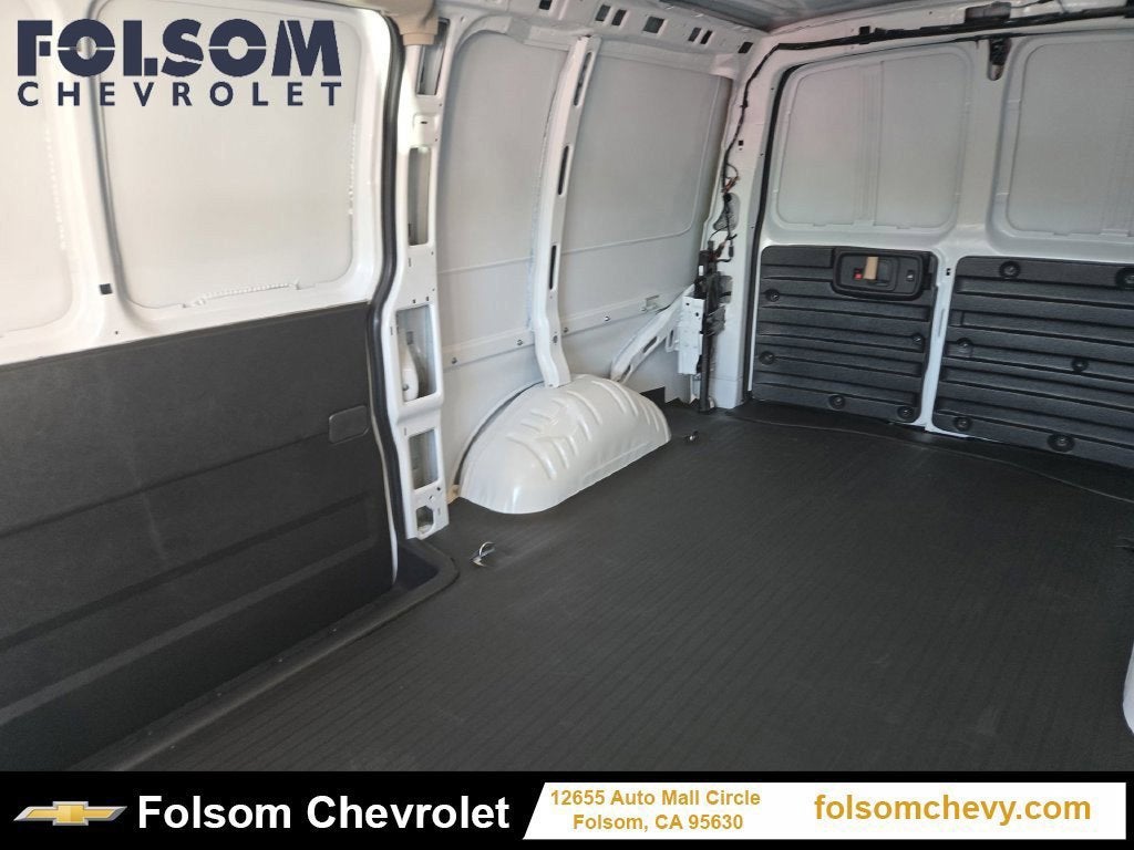 2026 Chevrolet Express Cargo WT