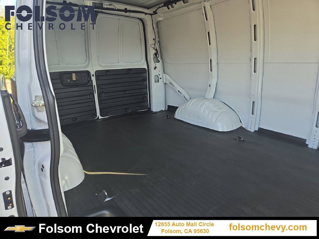 2026 Chevrolet Express Cargo WT