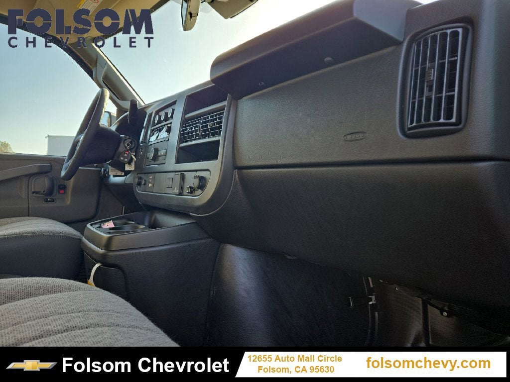 2026 Chevrolet Express Cargo WT