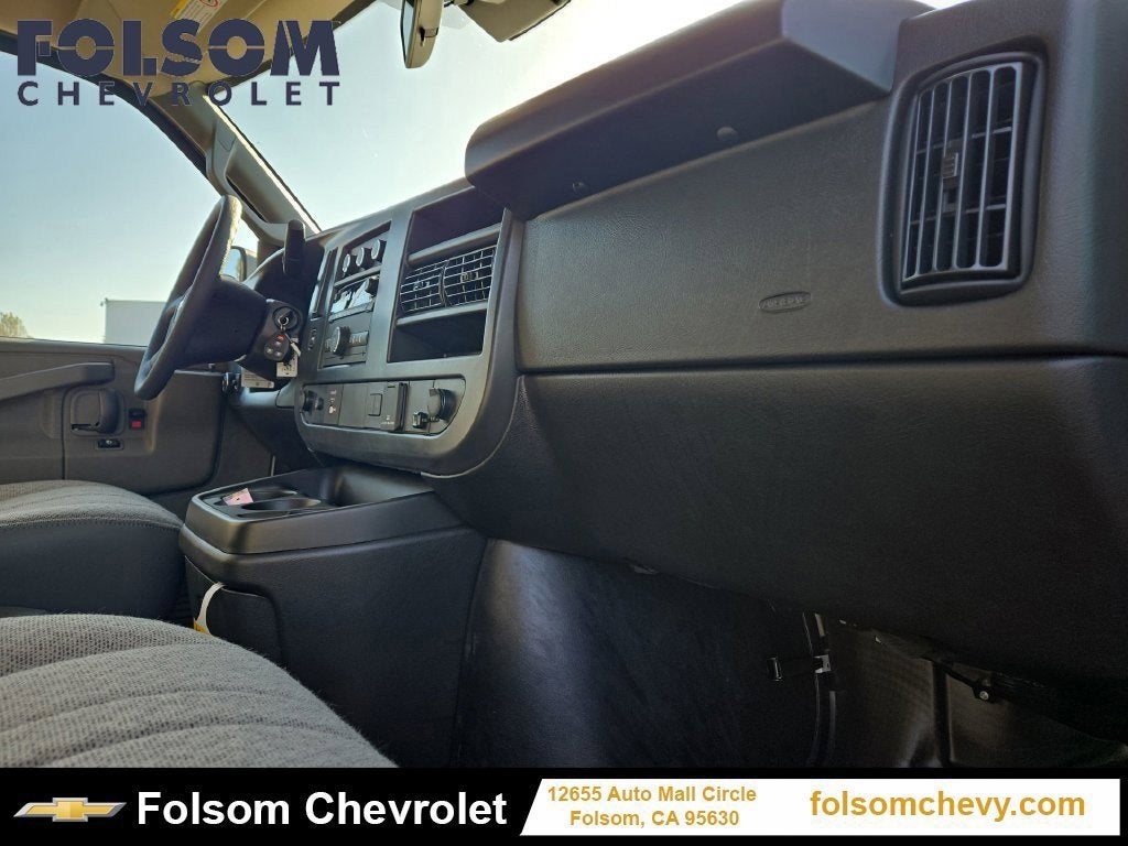 2026 Chevrolet Express Cargo WT