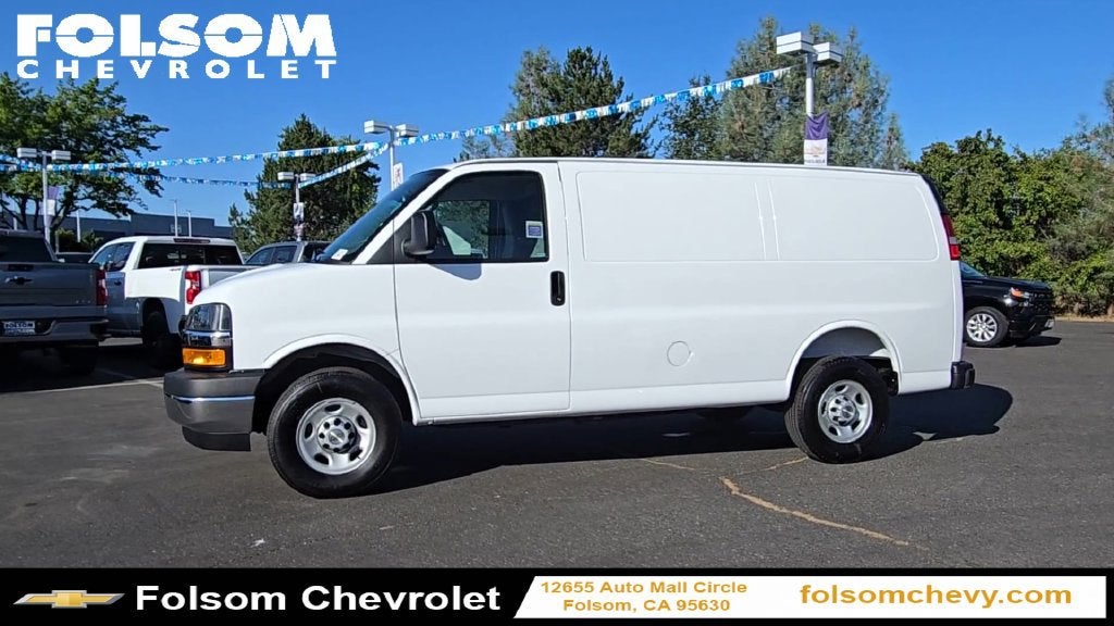2026 Chevrolet Express Cargo WT