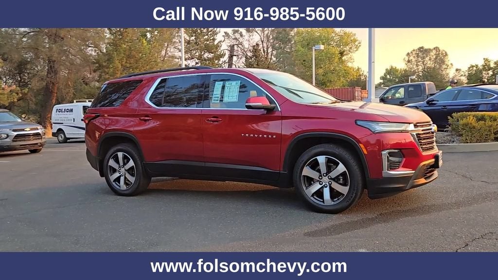 2023 Chevrolet Traverse LT Leather