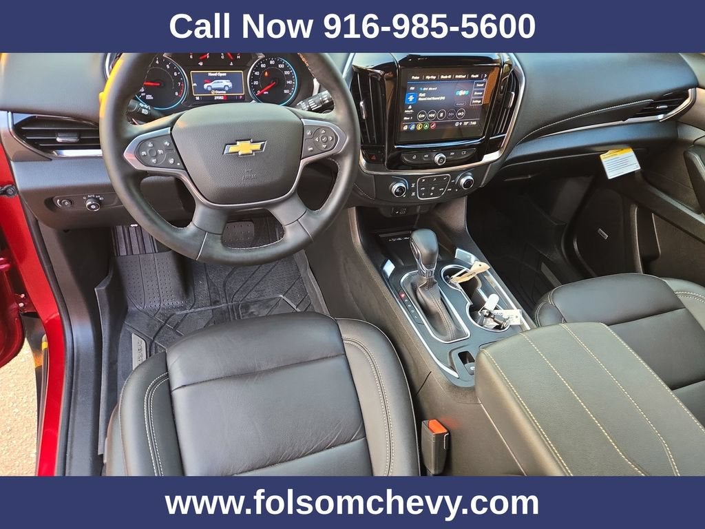 2023 Chevrolet Traverse LT Leather