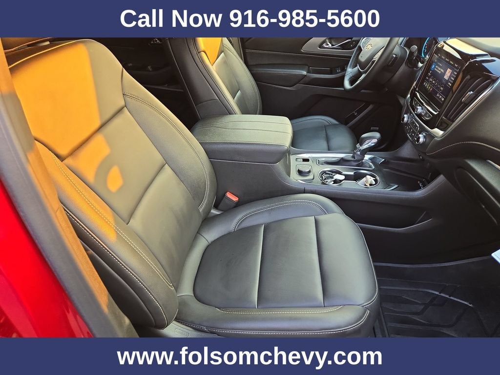 2023 Chevrolet Traverse LT Leather