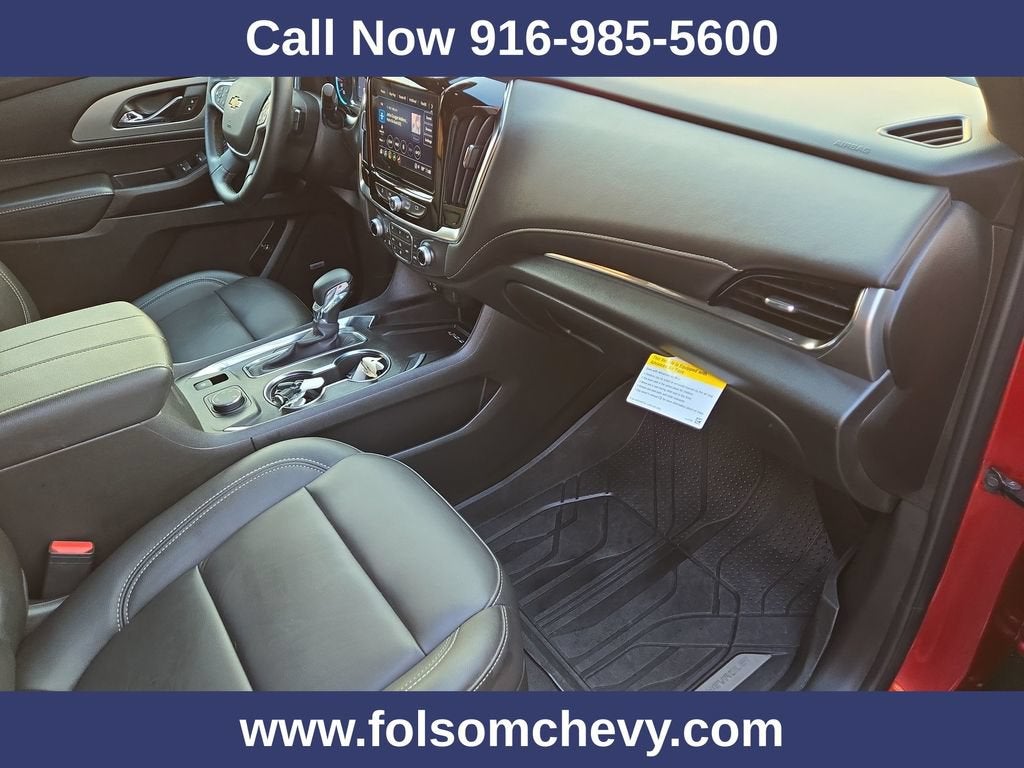 2023 Chevrolet Traverse LT Leather