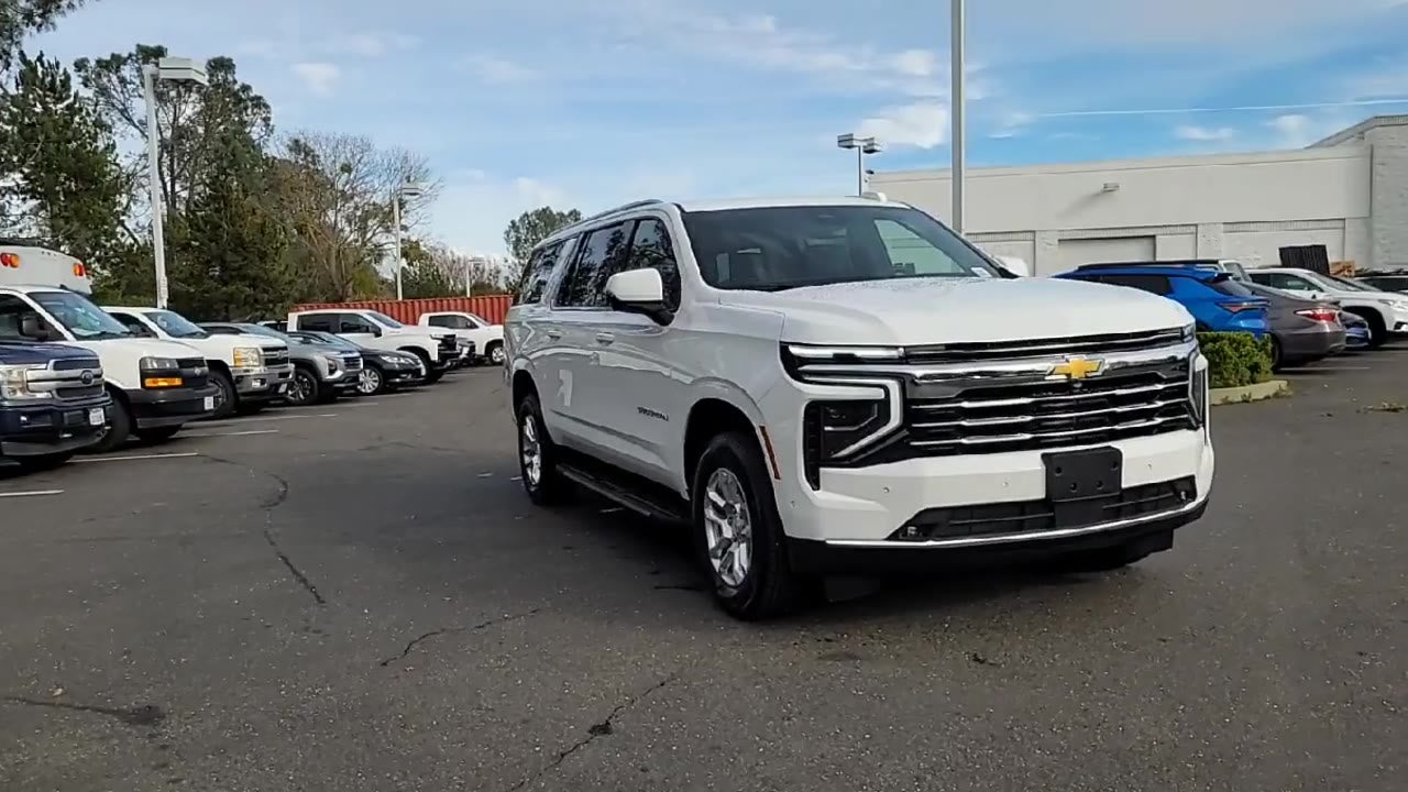 2026 Chevrolet Suburban LT