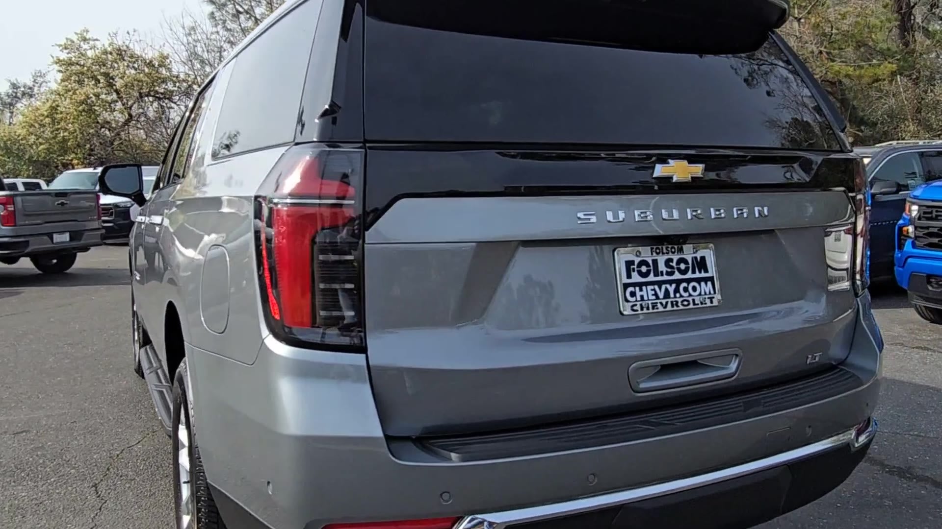 2026 Chevrolet Suburban LT