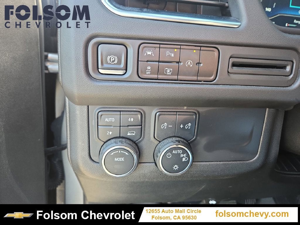 2024 Chevrolet Suburban RST