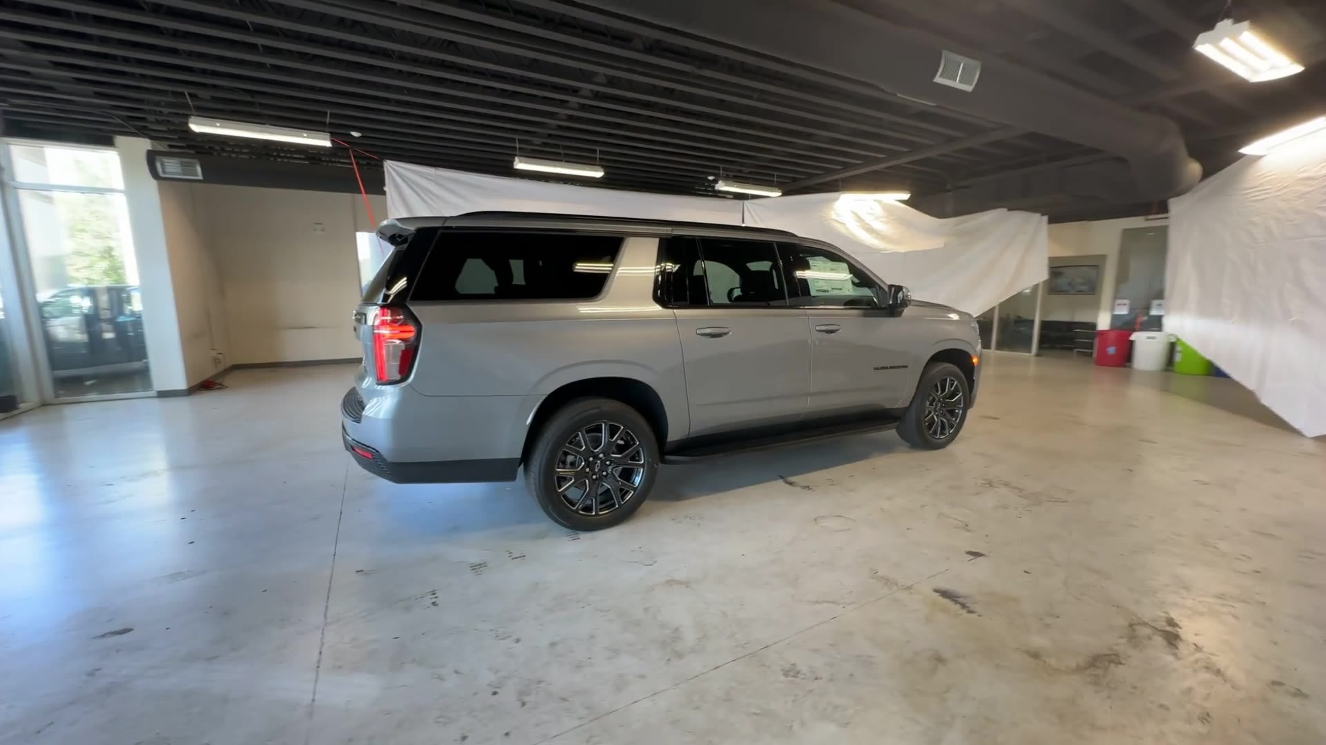 2024 Chevrolet Suburban RST