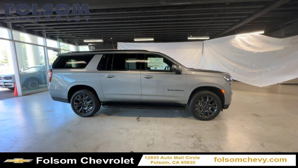 2024 Chevrolet Suburban RST
