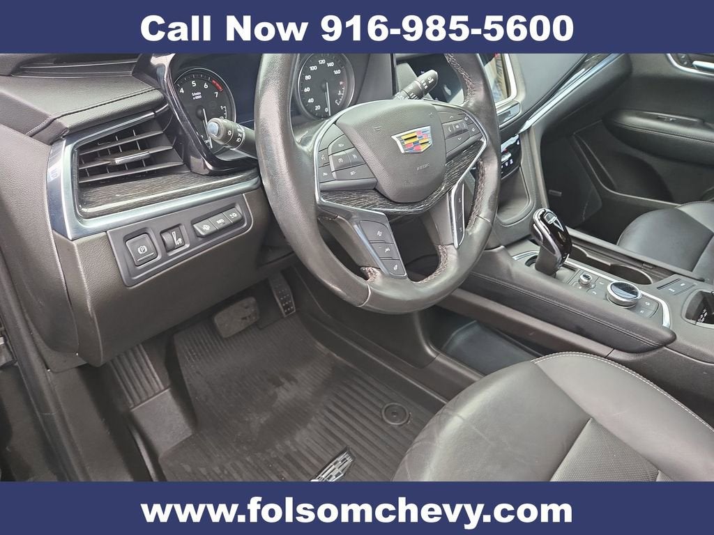 2022 Cadillac XT5 Premium Luxury