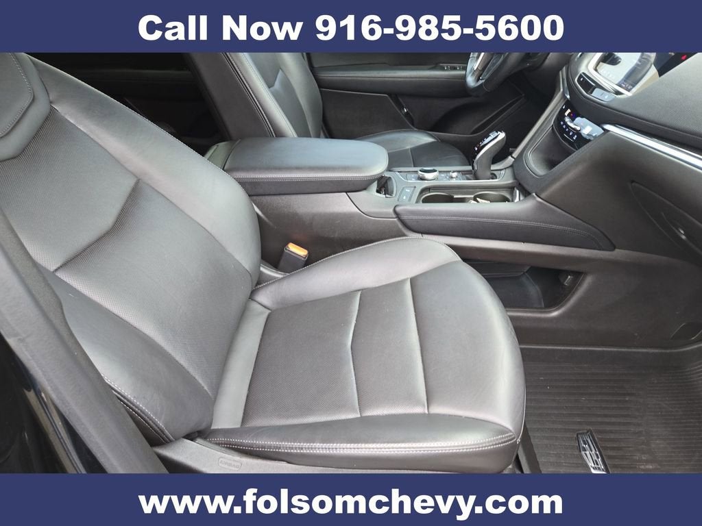 2022 Cadillac XT5 Premium Luxury