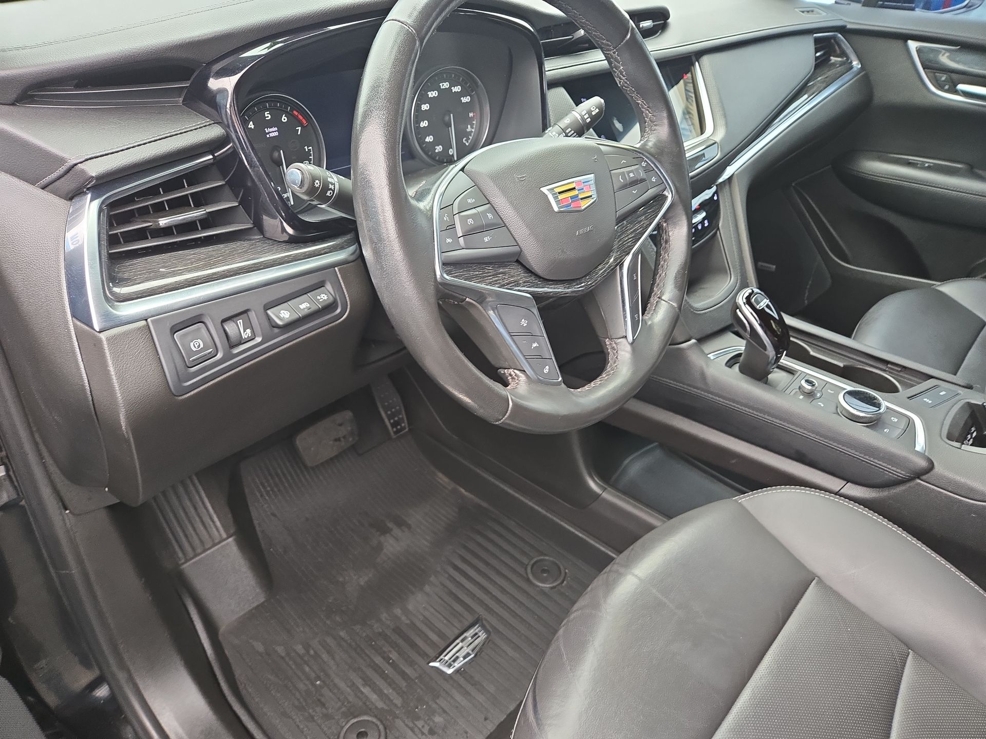 2022 Cadillac XT5 Premium Luxury