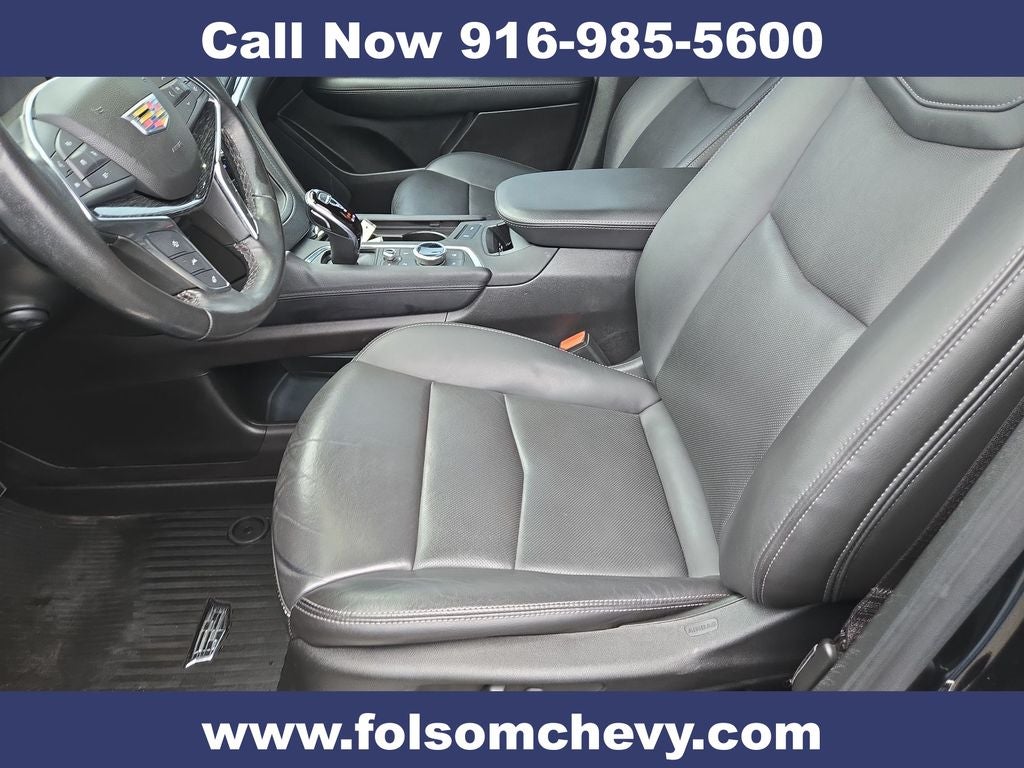 2022 Cadillac XT5 Premium Luxury