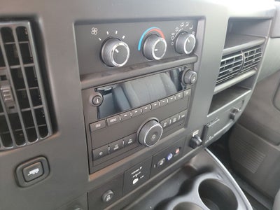 2025 Chevrolet Express Cutaway 3500 1WT