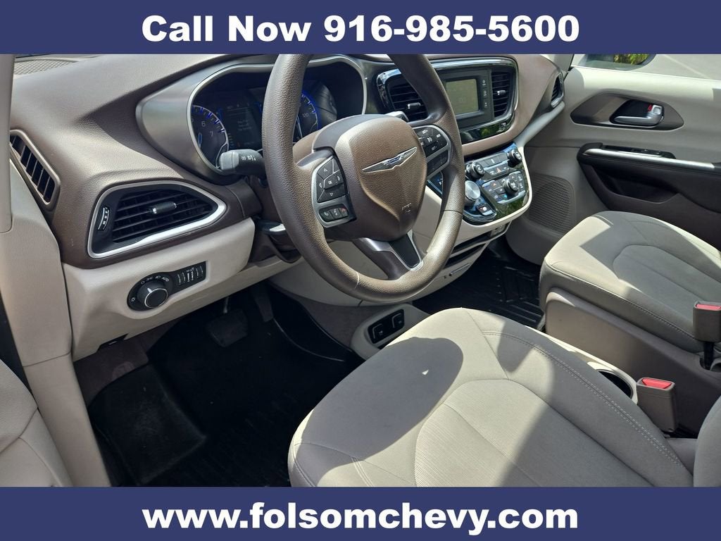 2017 Chrysler Pacifica Touring