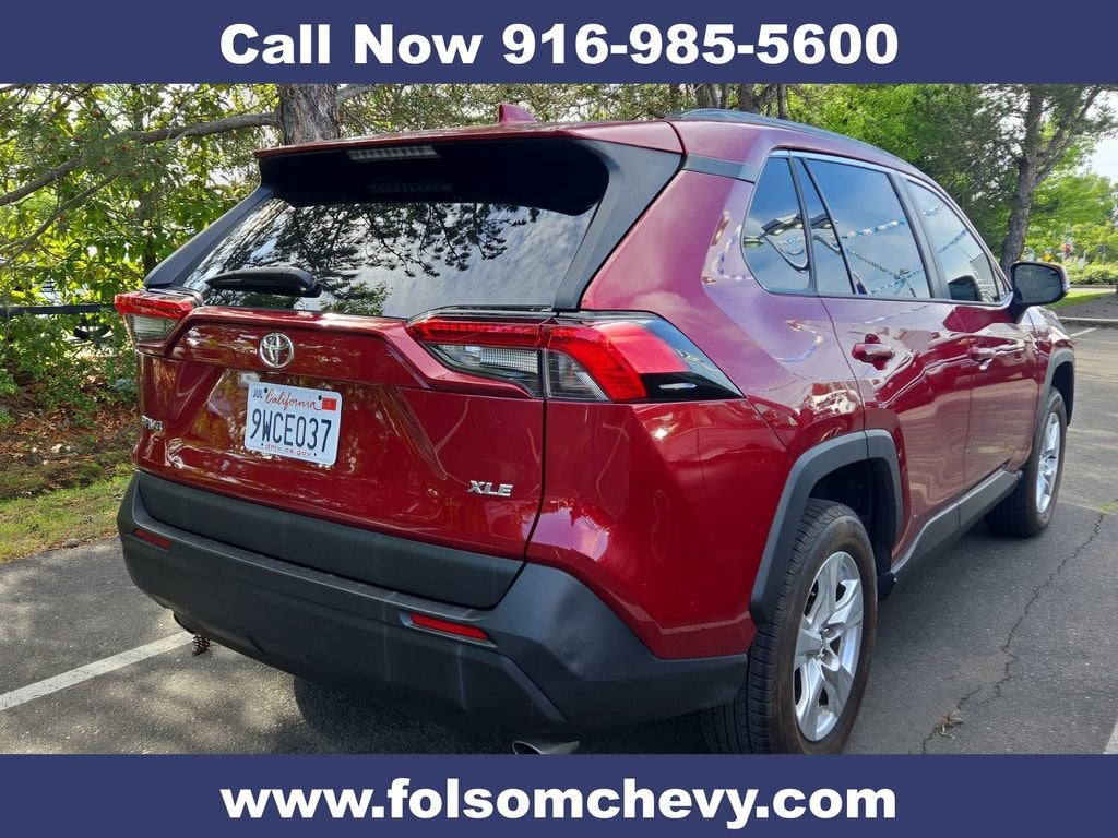 2020 Toyota RAV4 XLE