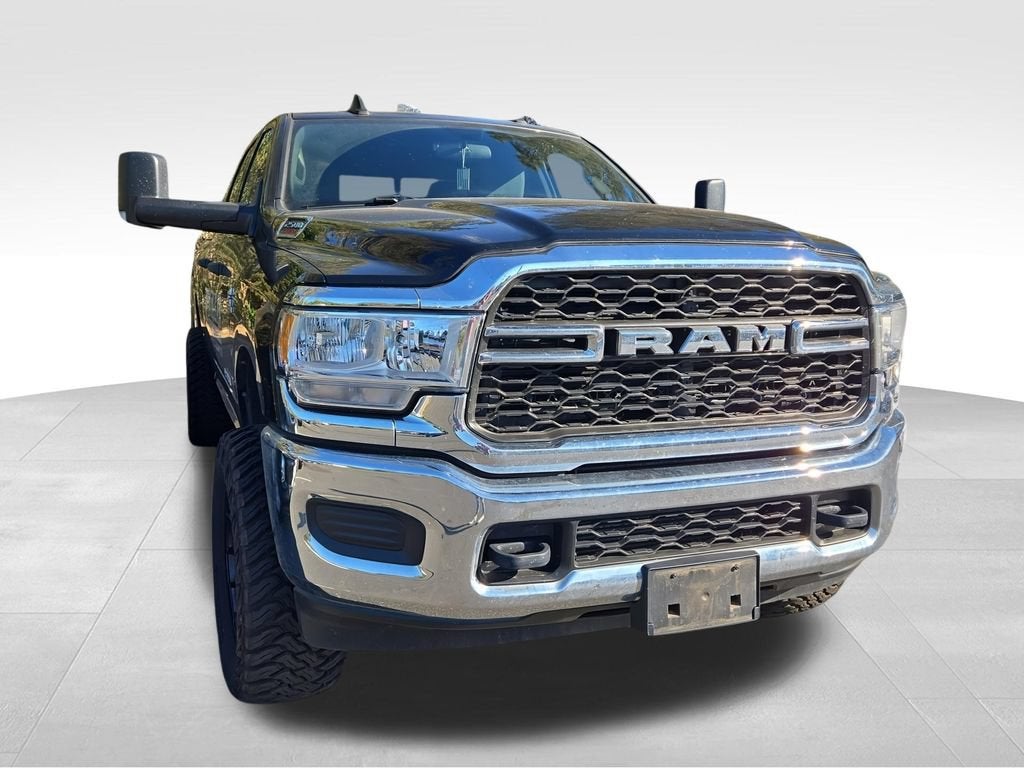 2022 RAM 2500 Tradesman Crew Cab 4x4 6'4" Box